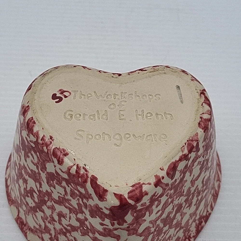 Roseville Pottery Red Spongeware Heart‎ Shape Bowl Gerald Henn